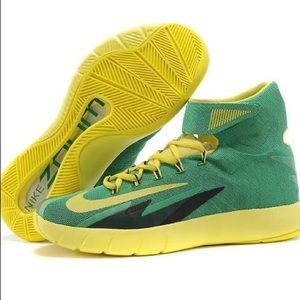 Nike zoom hyperrev (Kyrie Irving) basketball shoe